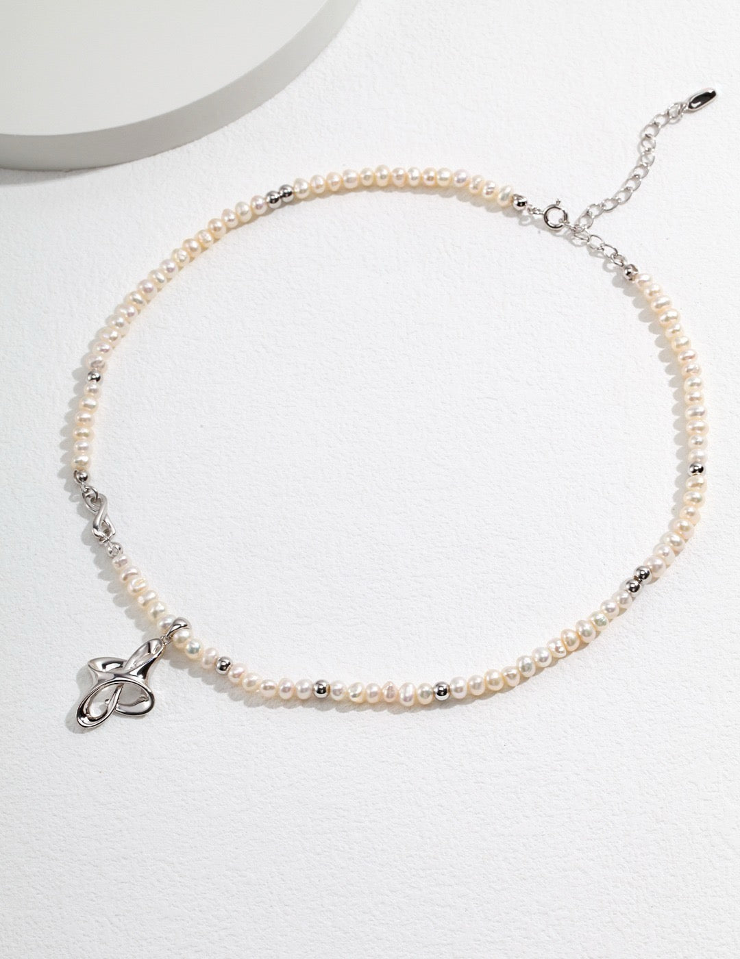 ”Chinese knot“ Sterling silver pearl necklace