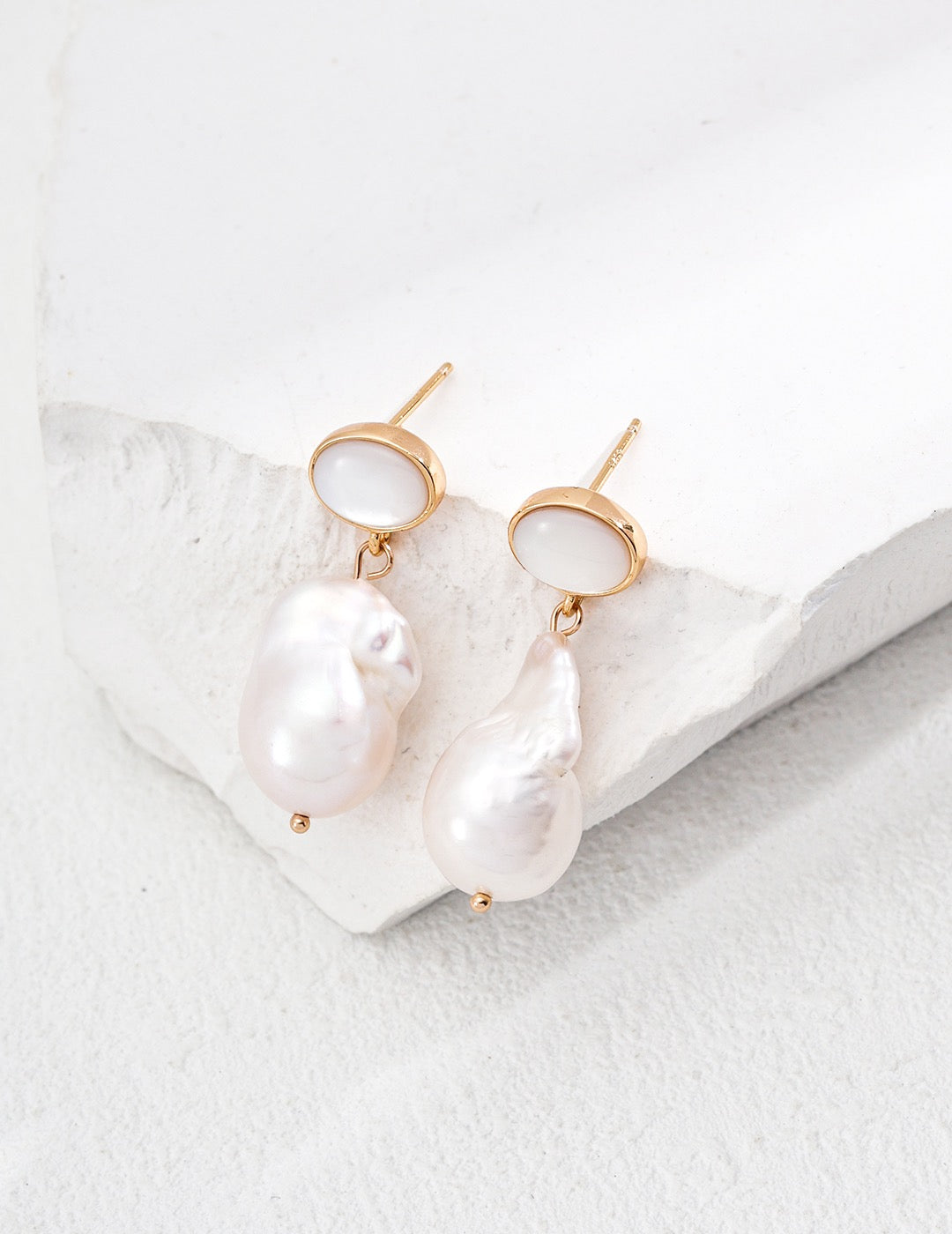 S925 Silver natural pearl shell earrings