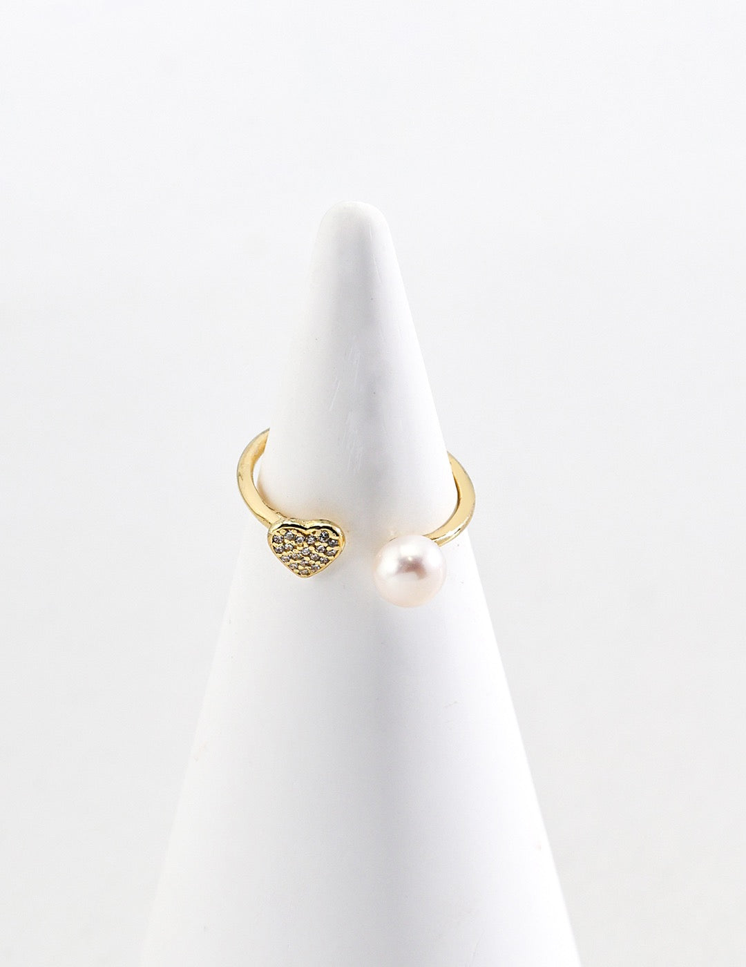 Sterling silver pearl ring